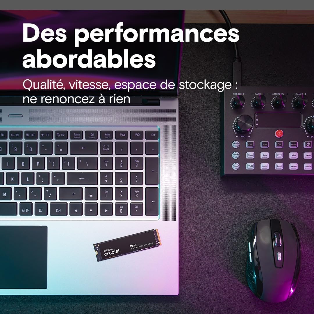 Crucial P510 SSD 1 To PCIe 5.0 installé sur un ordinateur portable, illustrant performance et vitesse.