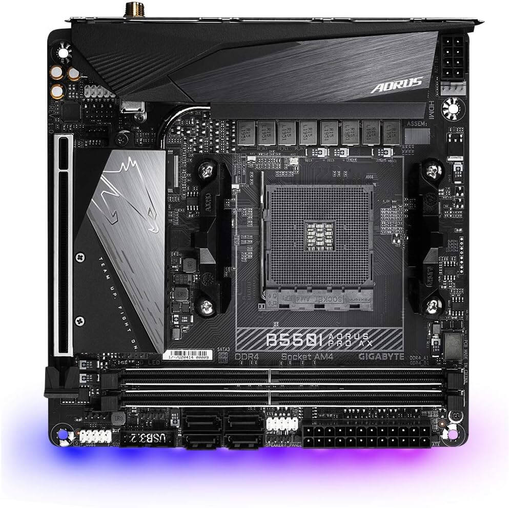 GIGABYTE B550I AORUS Pro - Carte mère Mini-ITX avec connectivité moderne et performance exceptionnelle.