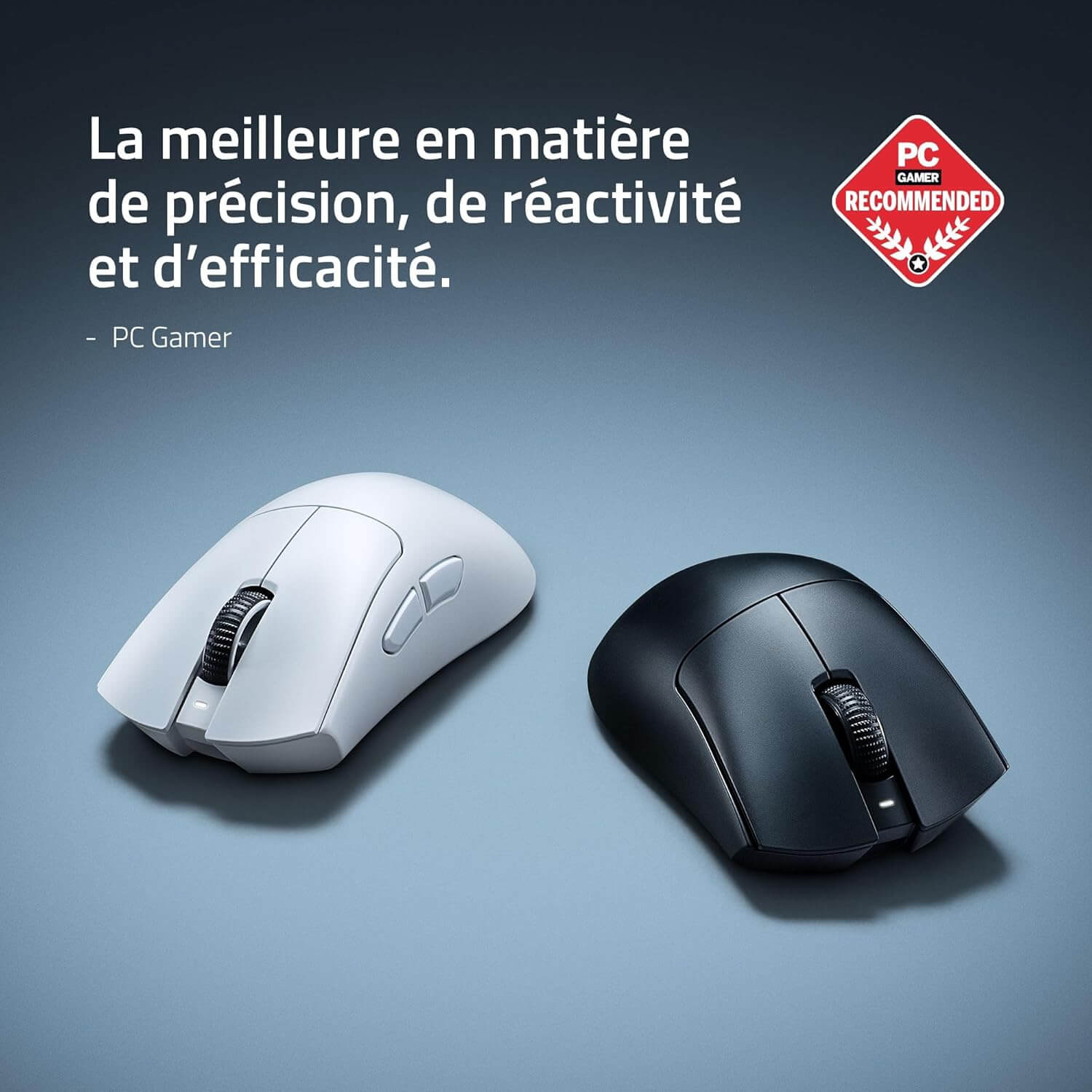 Razer DeathAdder V4 Pro souris de gaming blanche et noire recommandée par PC Gamer pour précision et réactivité.