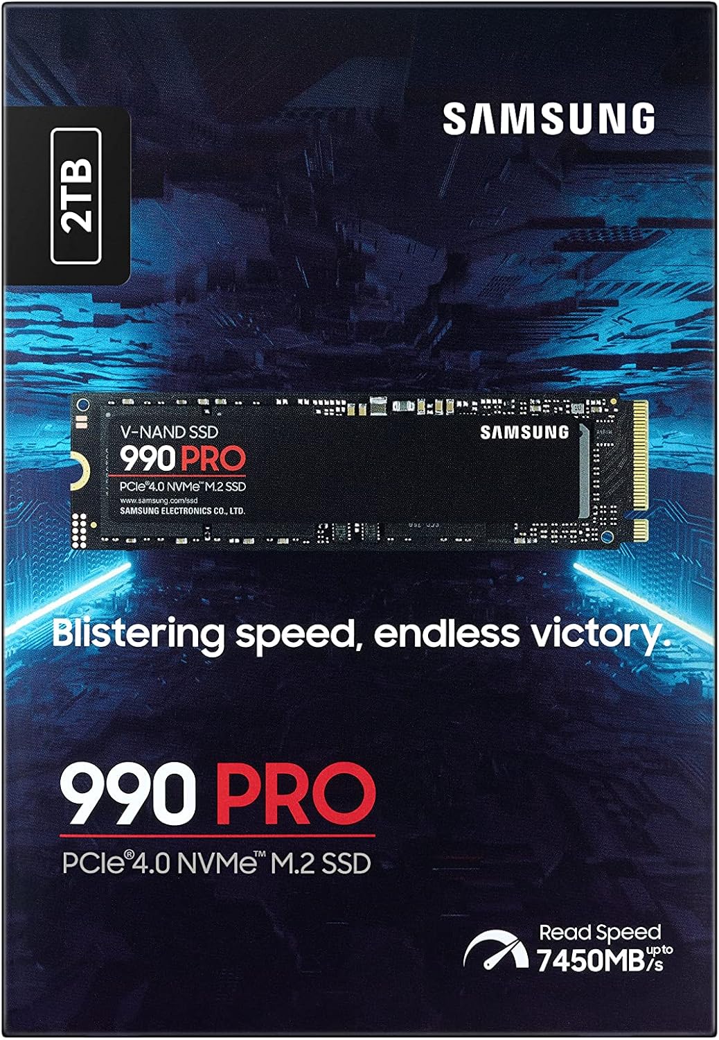 SSD Samsung 990 Pro 2 To gros plan, étiquette noire et logo Samsung visibles.
